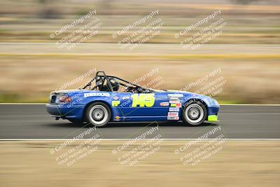 media/Jan-26-2025-CalClub SCCA (Sun) [[cfcea7df88]]/Group 5/Race/